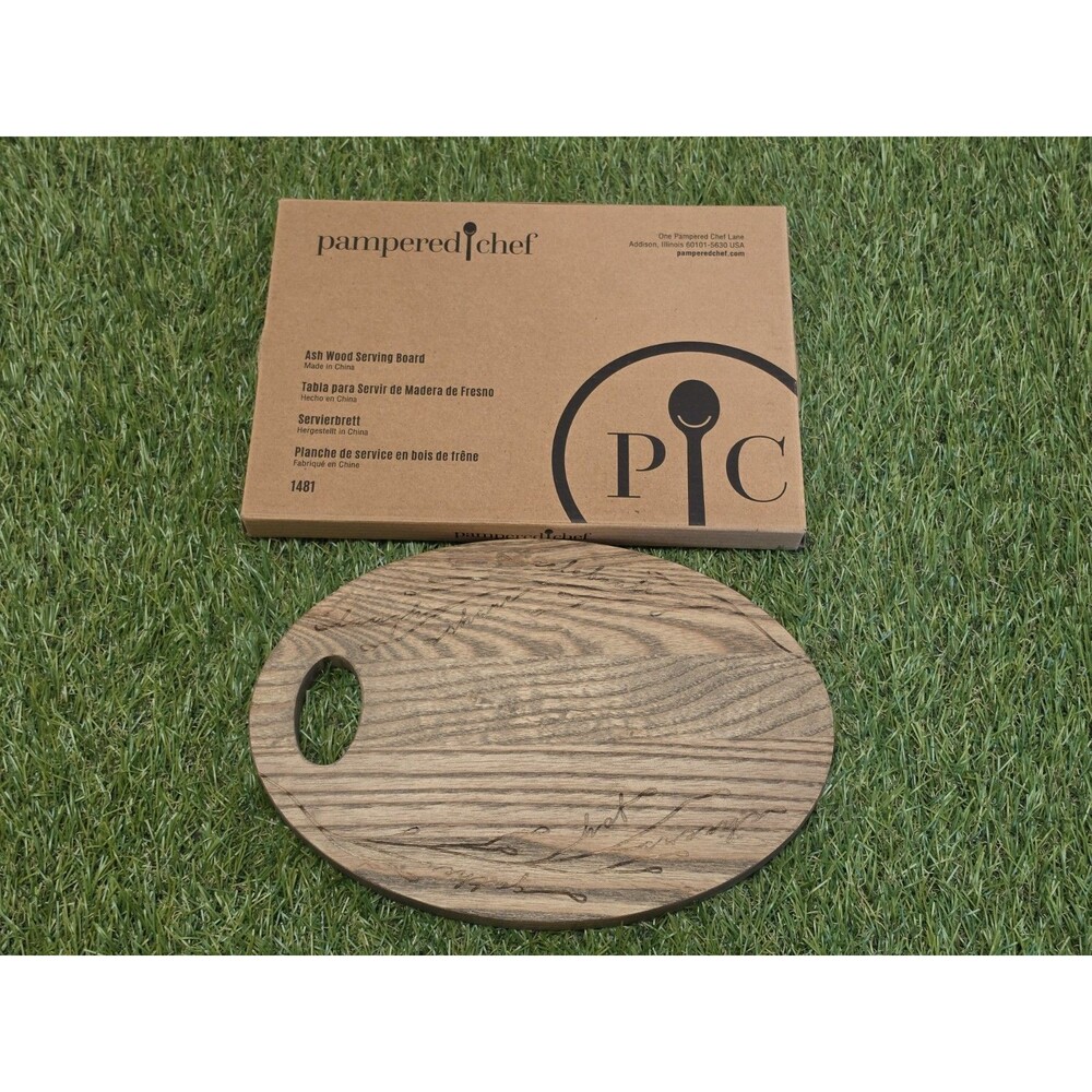 The Pampered Chef Ash Wood Serving Board 1481 10"x7" New In Box